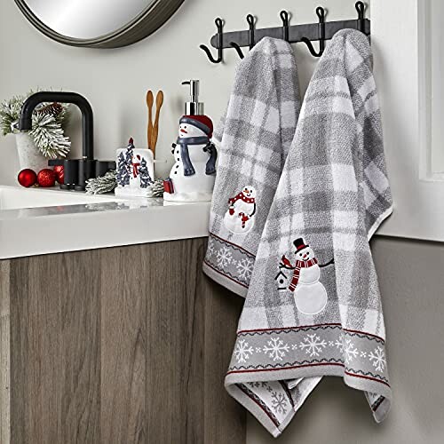 SKL Home Christmas/Winter Whistler Snowman Hand Towel 2pc Set
