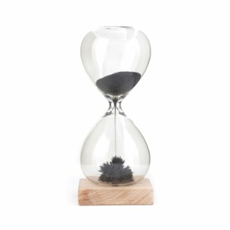 Kikkerland Magnetic Hourglass Timer